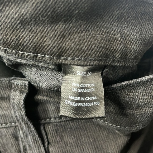 Fashion Nova Oh So 90's Ripped Wide Leg Jeans - Picture 10 of 10